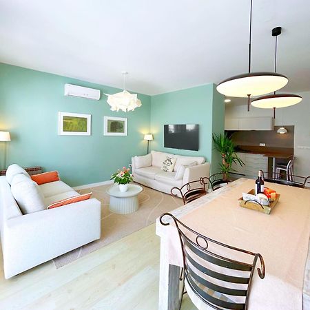 Abbott Apartment - 1 Min From The Beach - 100M2 - Sleeps 8 ซีเจส ภายนอก รูปภาพ