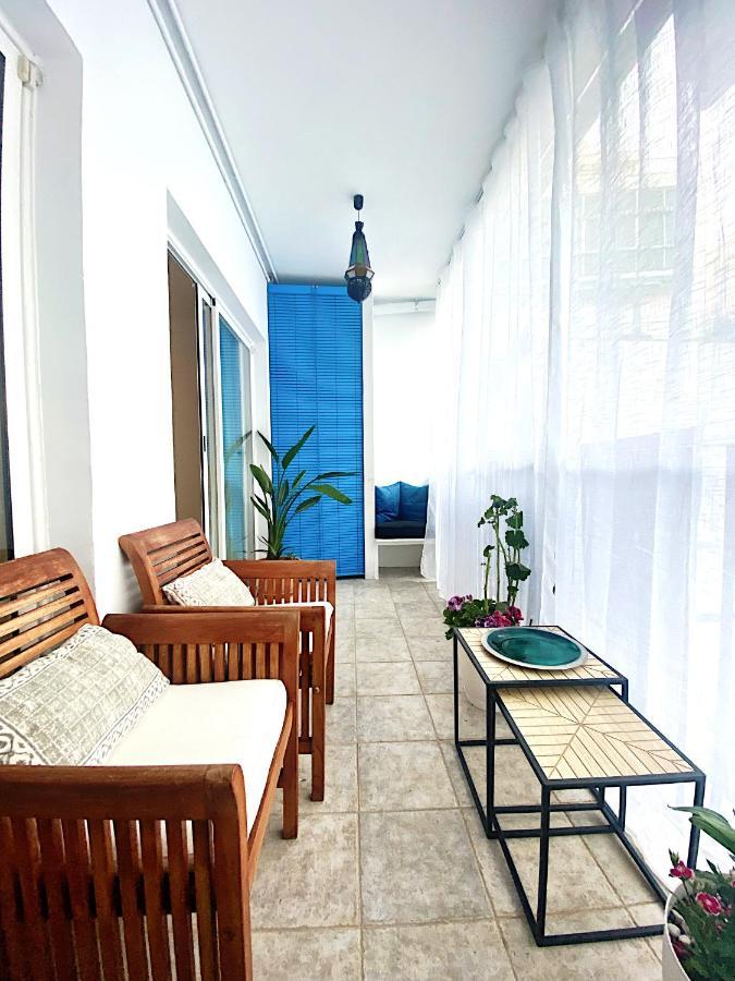 Abbott Apartment - 1 Min From The Beach - 100M2 - Sleeps 8 ซีเจส ภายนอก รูปภาพ