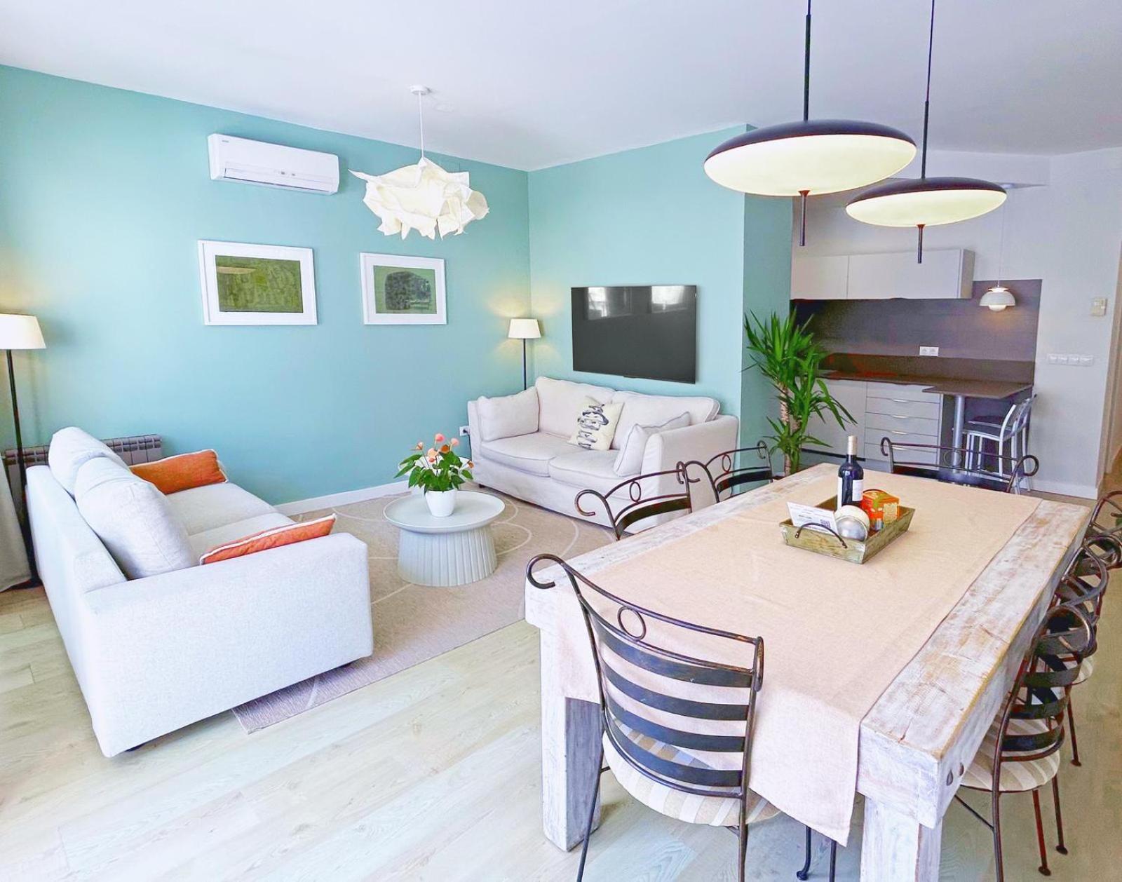 Abbott Apartment - 1 Min From The Beach - 100M2 - Sleeps 8 ซีเจส ภายนอก รูปภาพ